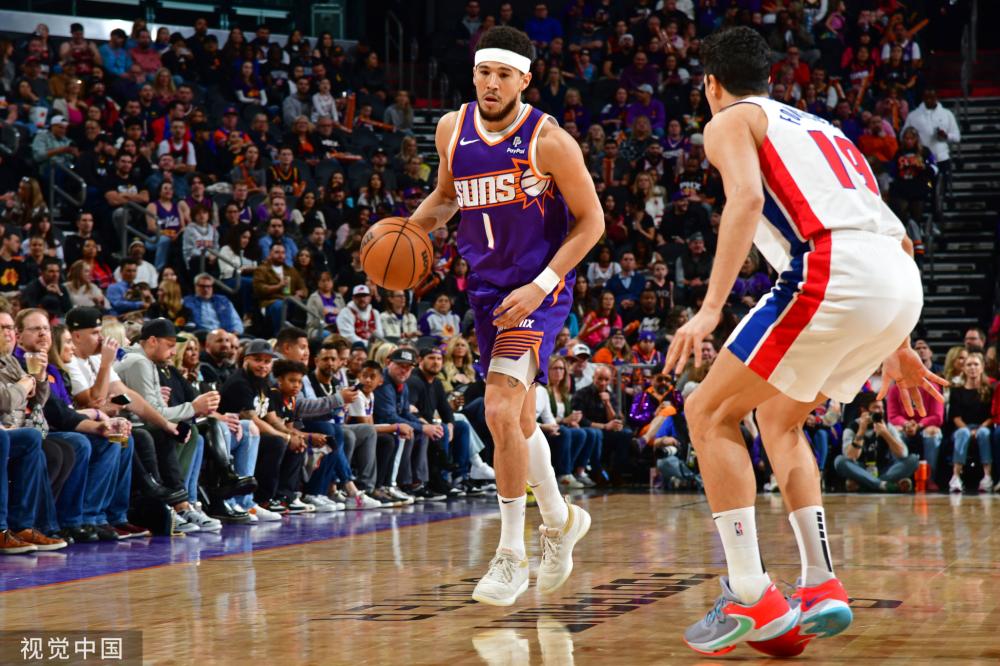 通过与夸梅 通过与夸梅