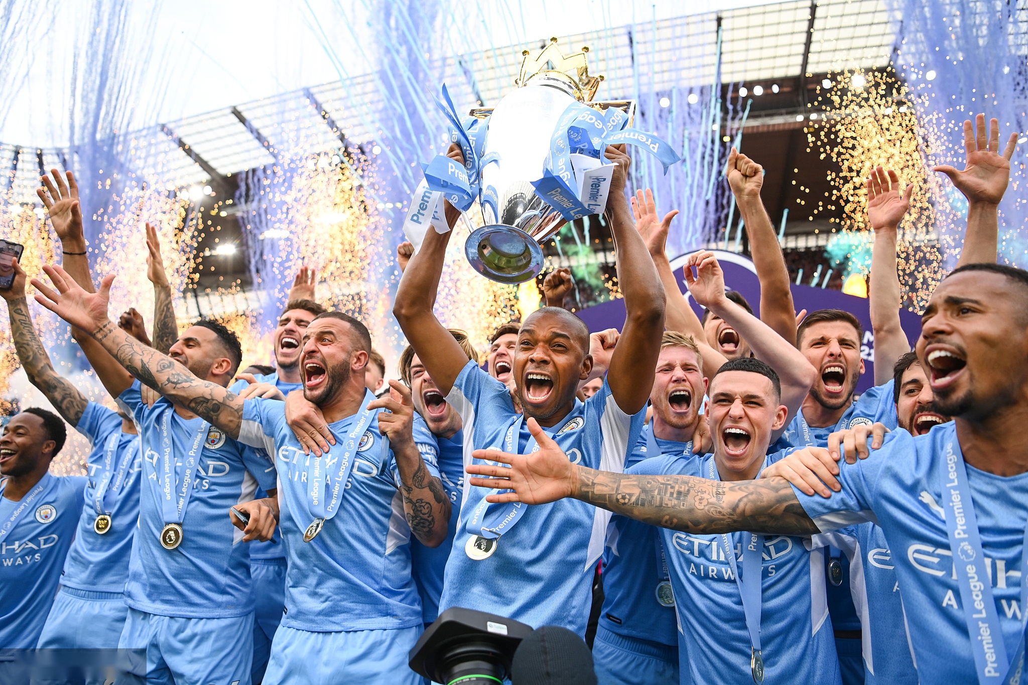 方核心的持 方核心的持