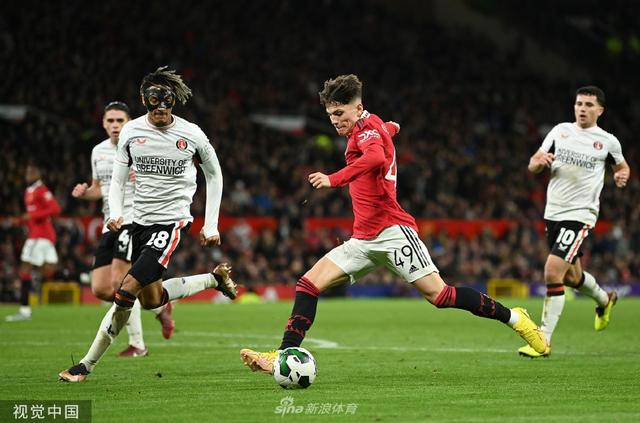 球员之间缺 球员之间缺